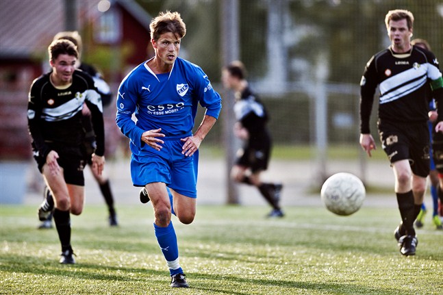 Rasmus Vikström gjorde en bra insats i Esse IK II.
