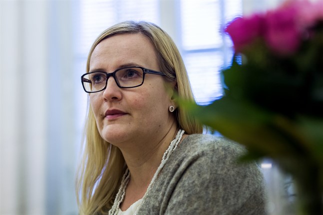 Förvaltningsdirektör Milla Kallioinen är stadsdirektör Anne Ekstrands ersättare när denna är frånvarande eller jävig.