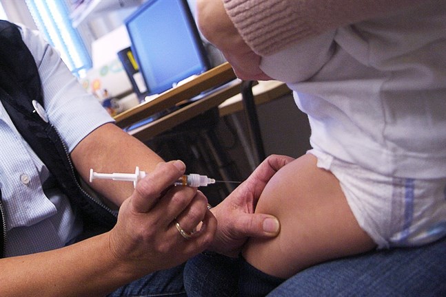 Det femvalenta vaccinet ges normalt till nästan alla barn vid tre månaders ålder, men nu syns ett tydligt trendbrott i landet.
