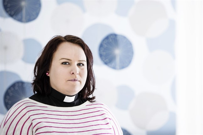 Arkivbild: Sarah Tiainen, metodistpastor kommer ta en paus från pastorsämbetet för att sköta ett annat uppdrag.