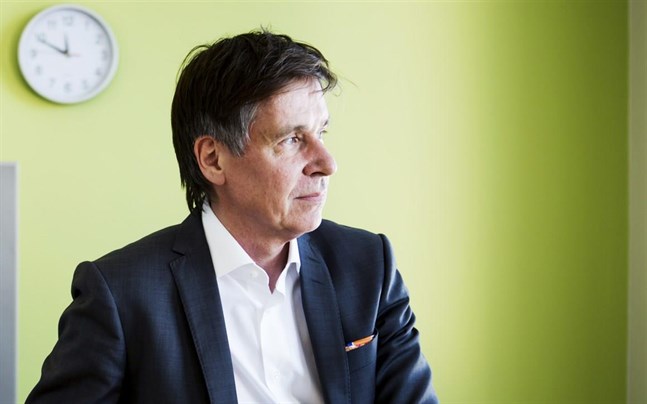 Företagaren Henry Backlund äger området Starören, nordost om Korsnäs centrum. Nu kan det bli möjligt att bygga fyravåningshus där.