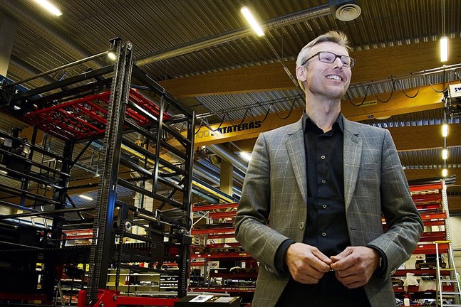 Efter att tidigare ha arbetat för lokalt ägda familjebolag som KWH Mirka och LKI Käldman har nu Tom Nordström investeringsbolaget Sponsor Capital som majoritetsägare.