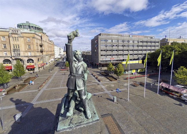 Det finns en koppling mellan Vasa och de insjuknade byggarbetarna i Seinäjoki. Han som tog med sig smittan från utlandet hade också besökt ett bygge i Vasa.