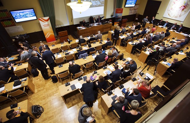 Så här såg det ut förr i tiden då Vasa fullmäktige sammanträdde. Måndagens möte hölls på distans.