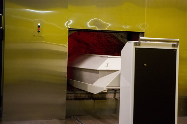 Ett krematorium i Karleby har länge varit efterlängtat. Nästa år startar bygget. Bilden är från krematoriet i Vasa.