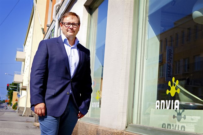 Veli-Matti Mattila är Elisas vd.