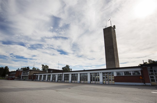 Huvudbrandstationen vid Smedsbyvägen i Vasa.