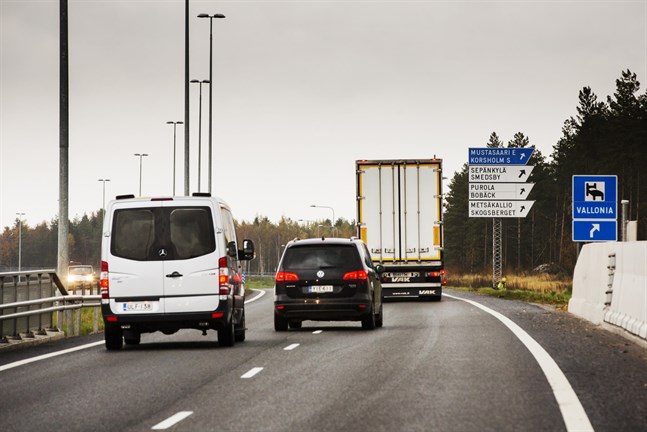 Många anser att Smedsby centrum har hamnat lite avsides sedan omfartsvägen byggdes.
