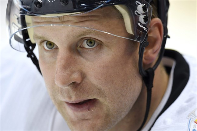 Leo Komarov.