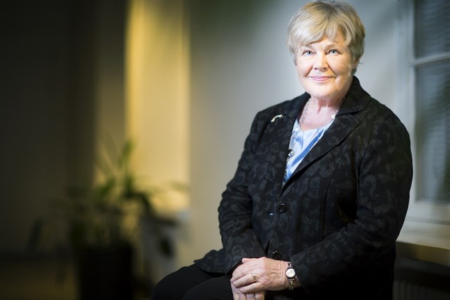 Den tidigare försvarsministern Elisabeth Rehn säger att det är viktigt att vara vaksam, men något direkt hot riktas i nuläget inte mot Finland.