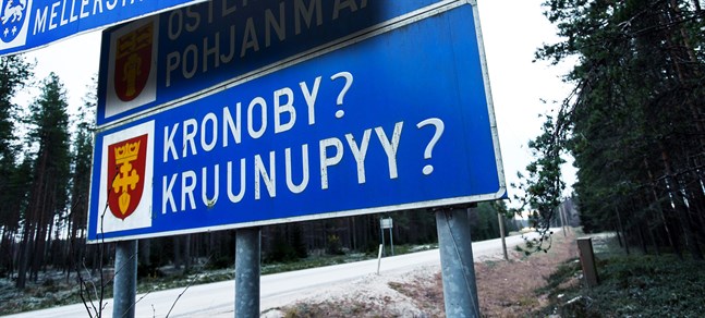 Frågan om en folkomröstning om Kronobys landskapstillhörighet är inte ännu avgjord.