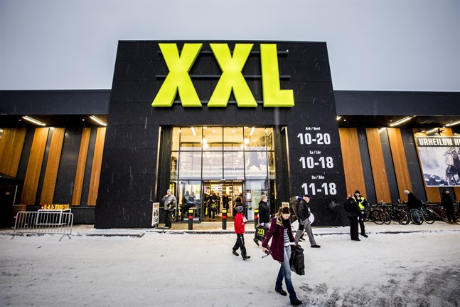 XXL har en butik också i Stenhaga i Vasa. .