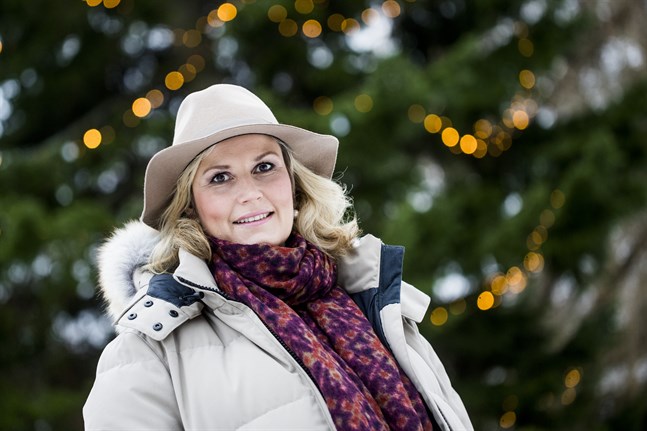 Camilla Nylund återvänder till Österbotten. Hon är sopransolist på konserten i Korsholms kyrka på alla helgons dag.