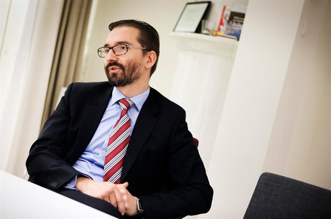 SFP:s partisekreterare Fredrik Guseff besökte Vasa på tisdagen.