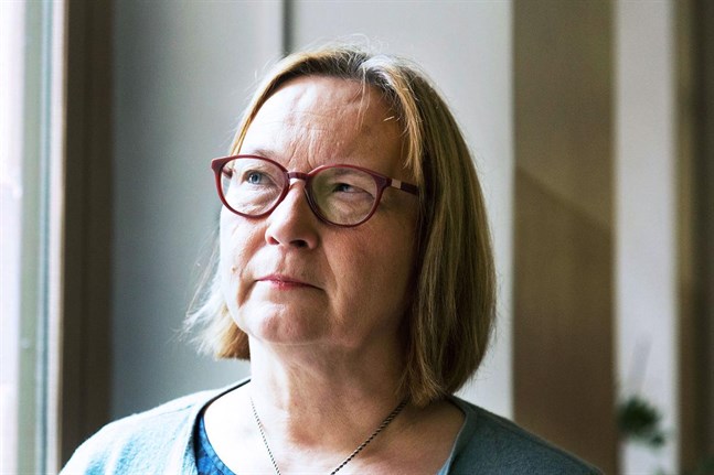 I Jakobstad ser man över vilken personal det finns inom olika sektorer, som även har en vårdutbildning, säger stadsdirektör Kristina Stenman.