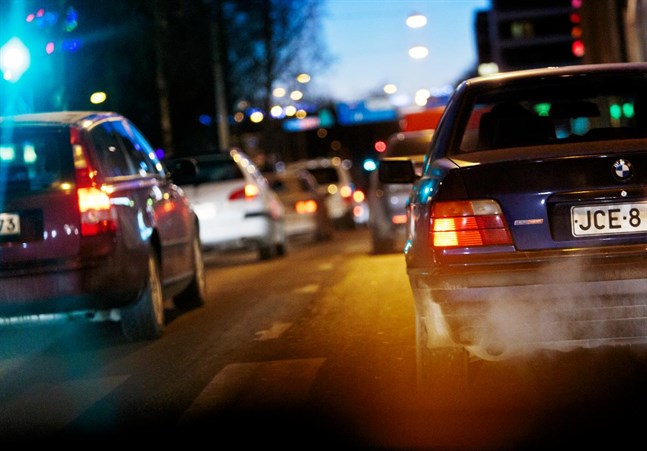 Enligt Europaparlamentariker Henna Virkkunen är trafiken den enda sektorn där utsläppen ökar i EU