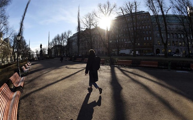 I vårsolen kan det under fredagen rent av bli 10 grader varmt, men redan på lördag sjunker temperaturen under noll.