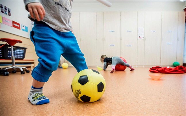 Det blir dyrare för barn som inte hör till kyrkan att delta i Pedersöre församlings dagklubb.
