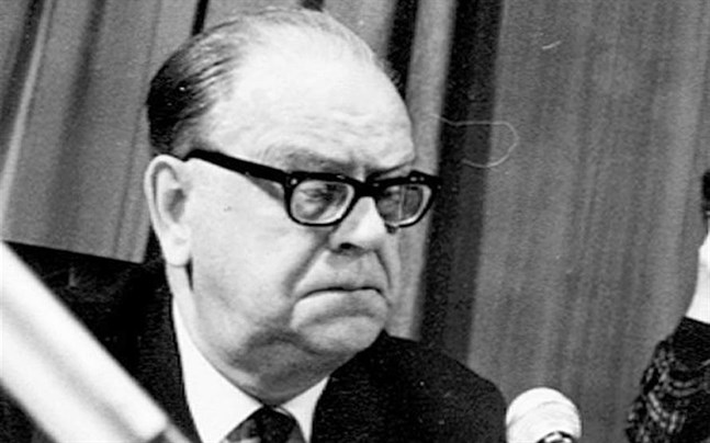 Tage Erlander kallas i Suhonens bok för svensk politiks största vinnarskalle. Han var statsminister i Sverige under 23 år mellan 1946 och 1969.