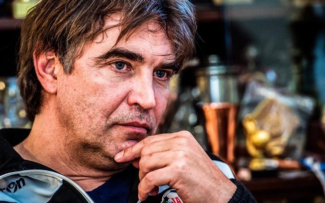 Alexei Eremenko samlade bara 1,1 poäng per match under sina 15 månader i SJK. Nu får hans SJK-kollega svettas på cykeln som ett resultat av att Eremenko fick sparken i fredags.
