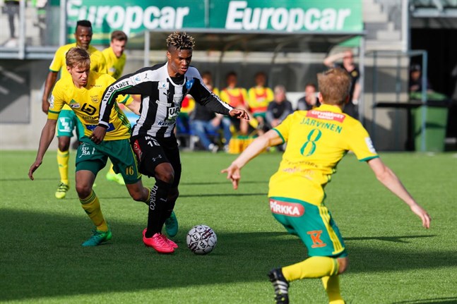 Andre Clennon i VPS-dressen.