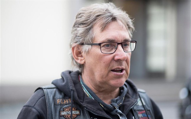 Fullmäktigeledamot Reijo Ruotsalainen, KD, bjöd på en nakenchock efter fullmäktigemötet i måndags.