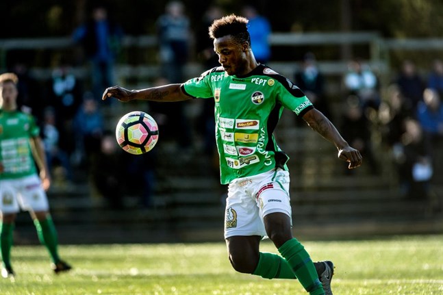 Washilly Tshibasu tränar med KPV Akatemia.