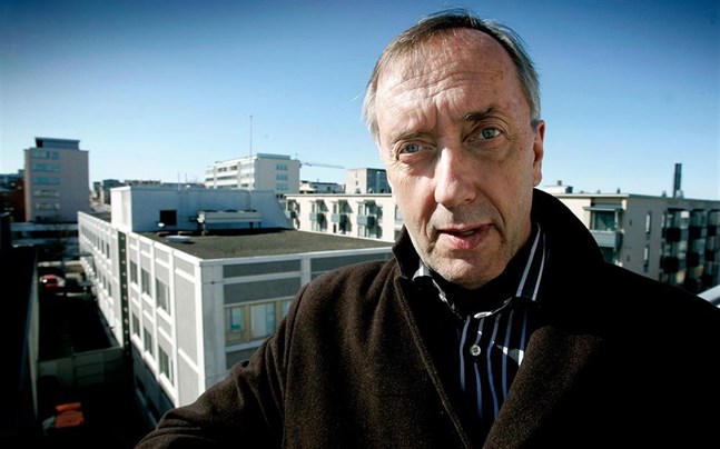 Hans Frantz hoppas att Vasa centralsjukhus lyckas med ett eget språktest inför anställning.