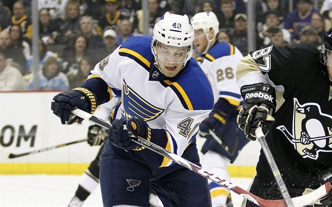 Petteri Lindbohm har gjort 40 NHL-matcher för St. Louis Blues.