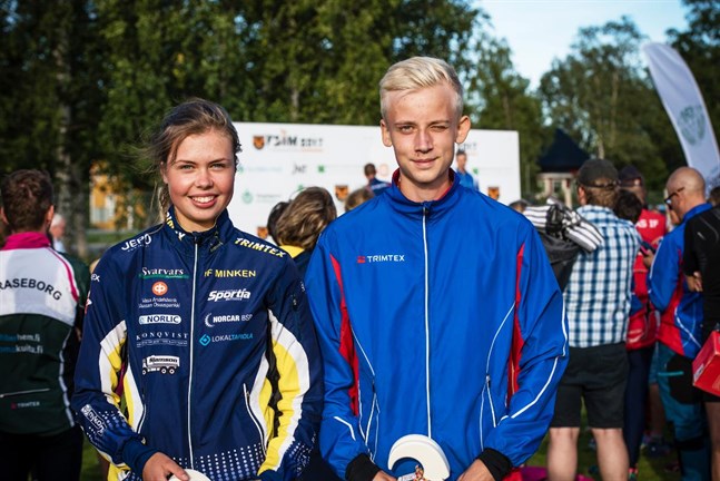 Amanda Strandvall (Minken) och Otto Gripenberg (Brahe) får ta sig an utmaningarna i Nedervetilskogarna på lördag.