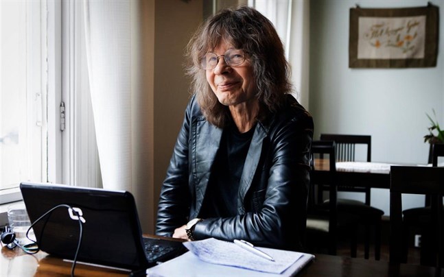 Det är förvånansvärt svårt att få någonting skrivet i hemmiljö, skriver Henrik Jansson.