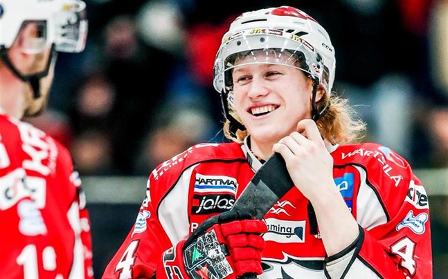 Robin Salo, här i Sporttröjan, får chansen att pröva lyckan på andra sidan Atlanten. Men först ska han spela klart säsongen med Örebro.