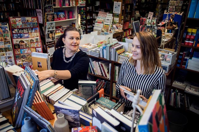 Anna-Lena Palomäki och Sophia Brink menar att Boklund kommer att hjälpa både egenutgivare och Gros bokhandel som nu får ett ben till att stå på.