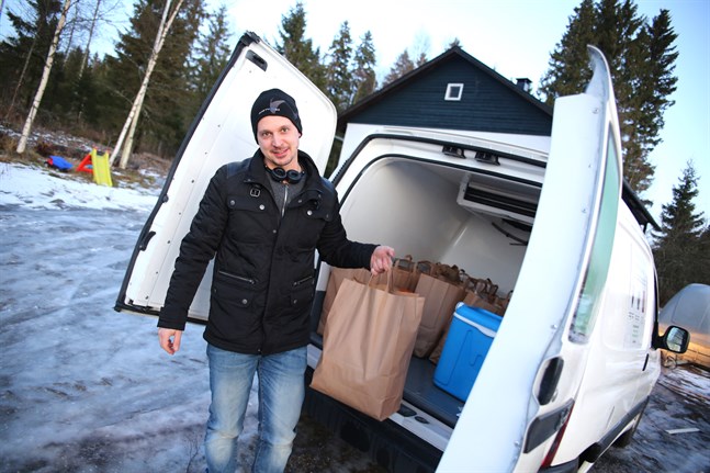 Filip Östman är en av tre bröder bakom Gårdssmak.