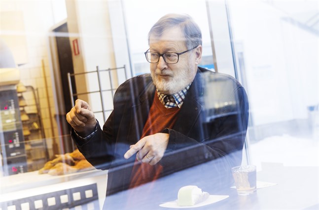 Jan-Christer Wahlbeck är uppvuxen i Vasa och bosatt i Borgå. Före coronapandemin besökte han Vasa relativt ofta.