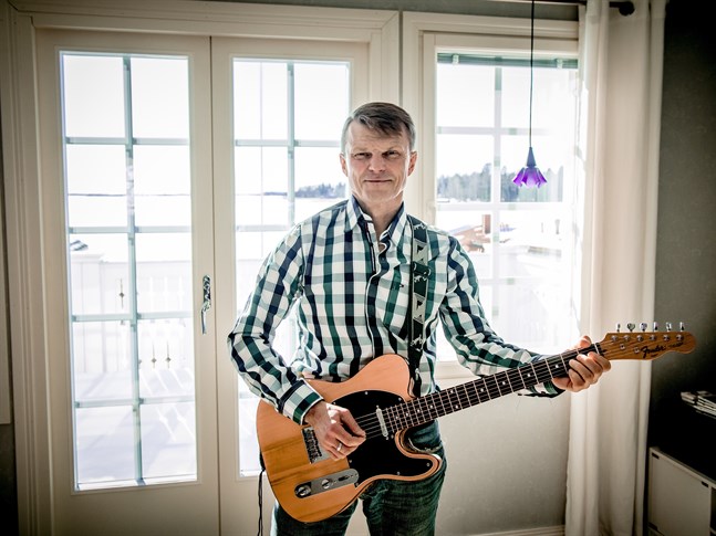 Tomas Fant har varit dansbandsmusiker i över 30 år.