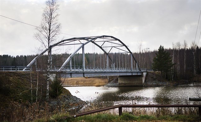 Så här såg Hellnäs bro ut 2012.