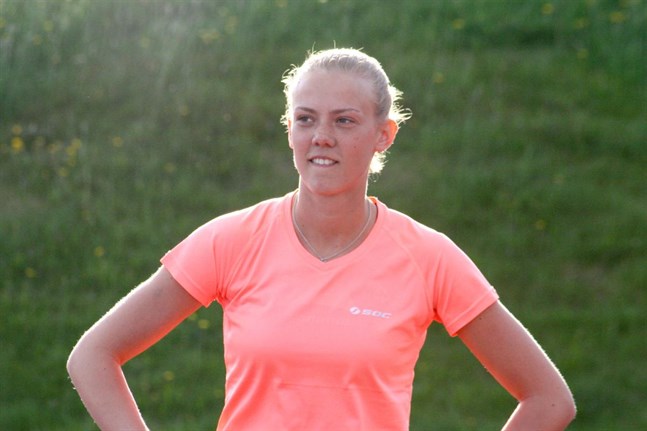 Om allt går väl tävlar Krafts 400-meterslöpare Wilma Lassfolk vid junior-VM i Tammerfors i juli.