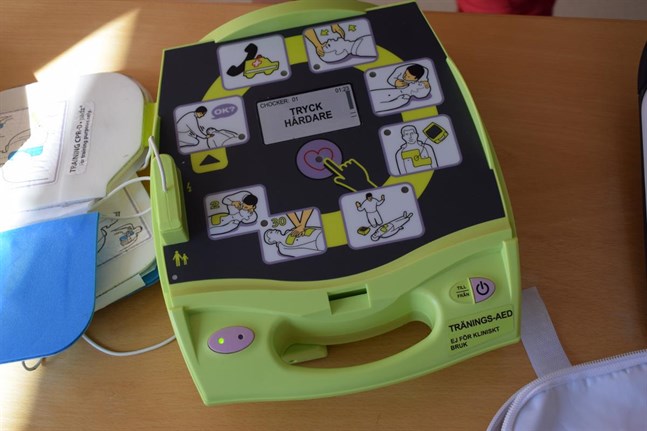 I Sydösterbotten finns, enligt registret defi.fi, 16 hjärtstartare. Men i verkligheten är de fler än så.