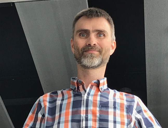 Kjell Lemström har varit med om att skapa ett gratis kursprogram i databehandling.