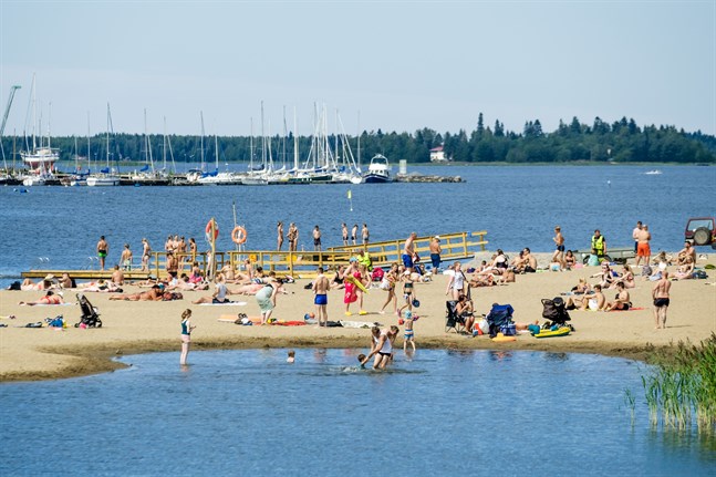 Badvattnet vid Vasas stränder uppfyller kvalitetskraven. Bilden är från Sandö.