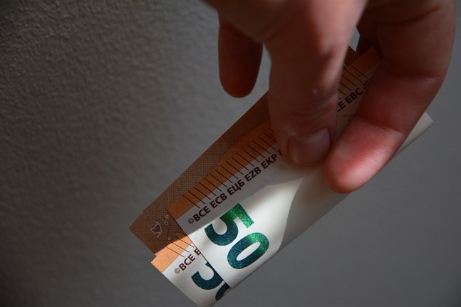 Skatteåterbäringen betalas inte längre ut på en enda dag. Numera dyker skatteåterbäringen upp på kontot någon gång mellan juli och december.
