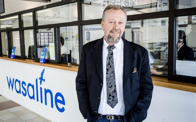 Nöjesresenärerna är tillbaka. Peter Ståhlberg välkomnar alla ombord.