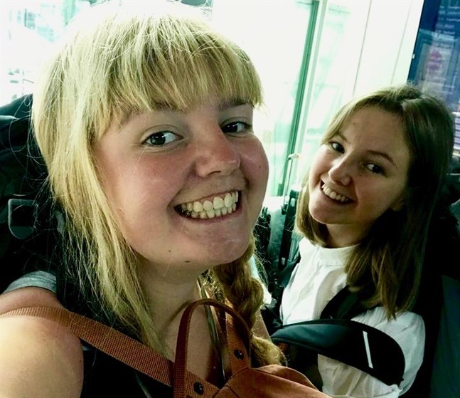 Irene och Lina Grönvik har semestrat på indonesiska öar i två veckor.