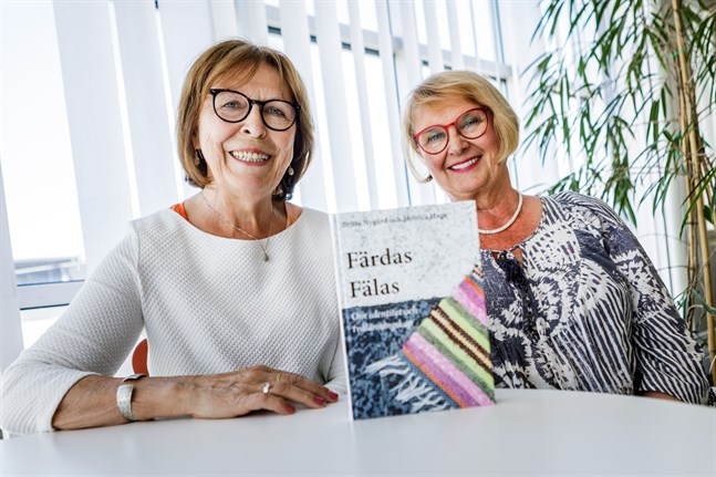 Britta Nygård och Monica Haga har skrivit boken en bok identitet om tvålänningskap. Nu gläds de åt lättade reserestriktioner.