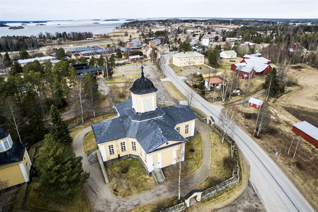 680 meter av Öurvägen och Kimovägen från Riksåttan till församlingshemmet föreslås bli gata.