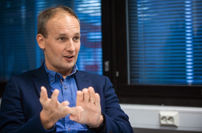 Mikael Löfqvist är bekymrad över de tilläggskostnader som uppstår när transportrutter påverkas.