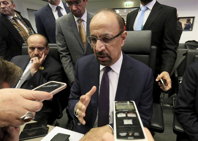 Saudiarabiens oljeminister Khalid al-Falih i samband med Opec-mötet i Wien.