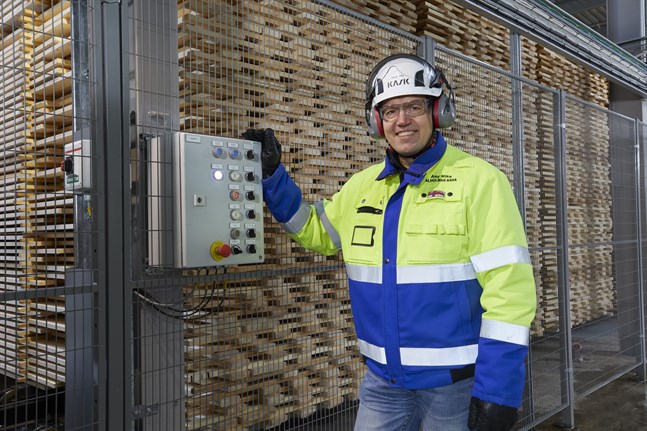 Mika Åby, direktör för Alholmens såg.