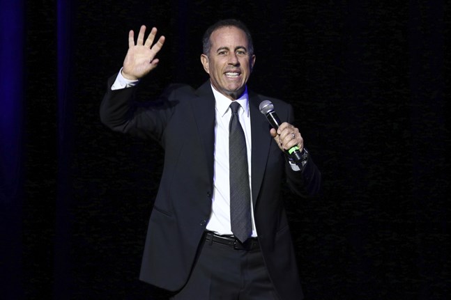 Jerry Seinfeld är än en gång världens bäst betalda komiker. Arkivbild.
